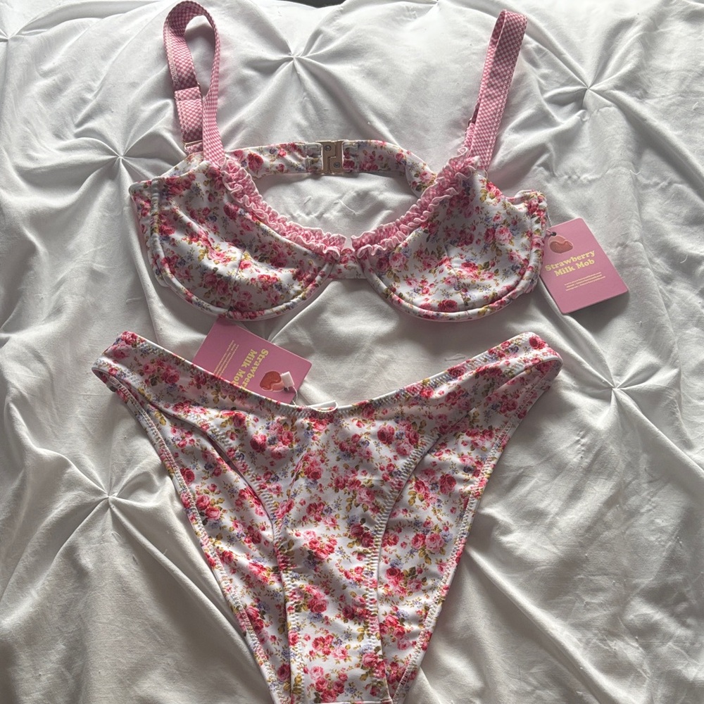 Strawberry Milk Mob Young Love Floral Two-Piece Bikini Set - Picture 2 of 9